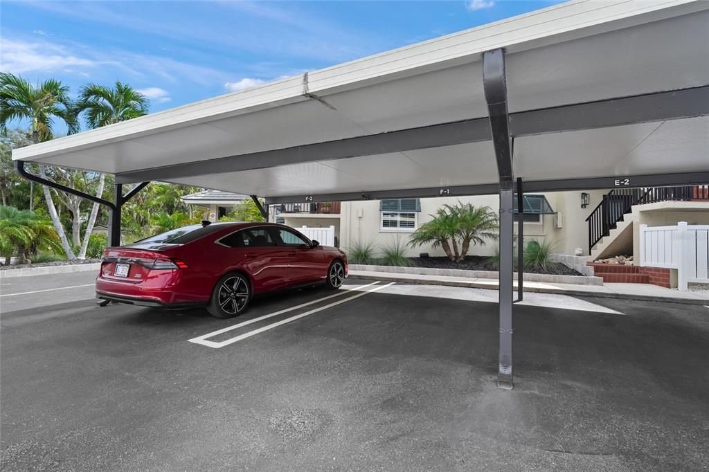For Sale: $699,000 (2 beds, 2 baths, 1200 Square Feet)