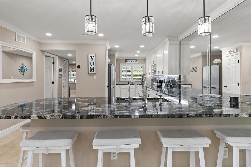 For Sale: $699,000 (2 beds, 2 baths, 1200 Square Feet)