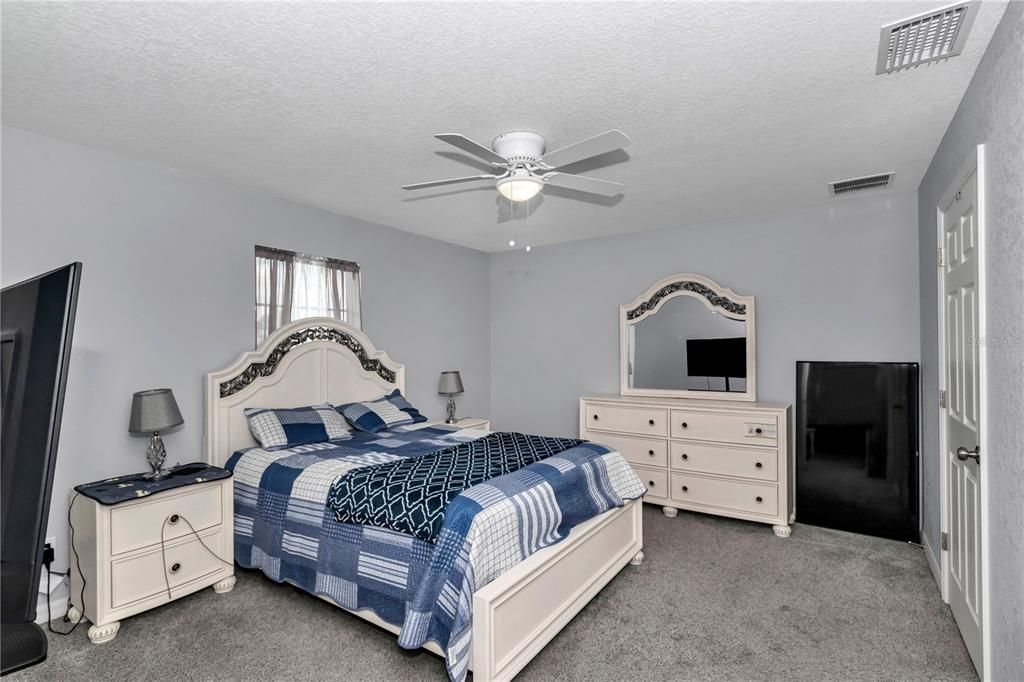For Sale: $254,900 (3 beds, 2 baths, 1232 Square Feet)