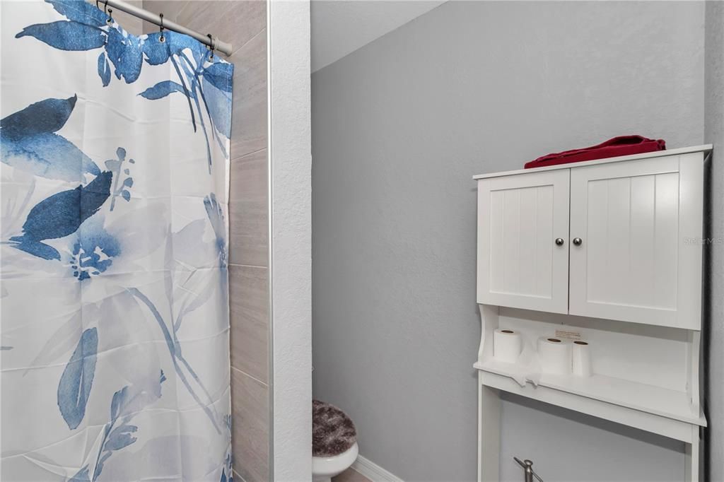 For Sale: $254,900 (3 beds, 2 baths, 1232 Square Feet)