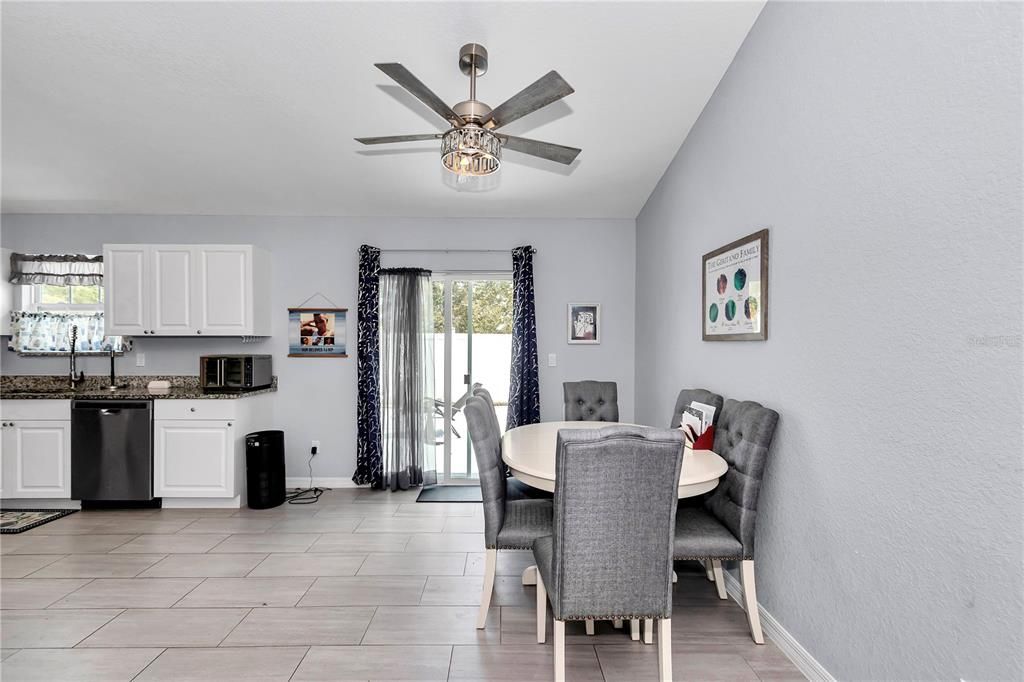 For Sale: $254,900 (3 beds, 2 baths, 1232 Square Feet)