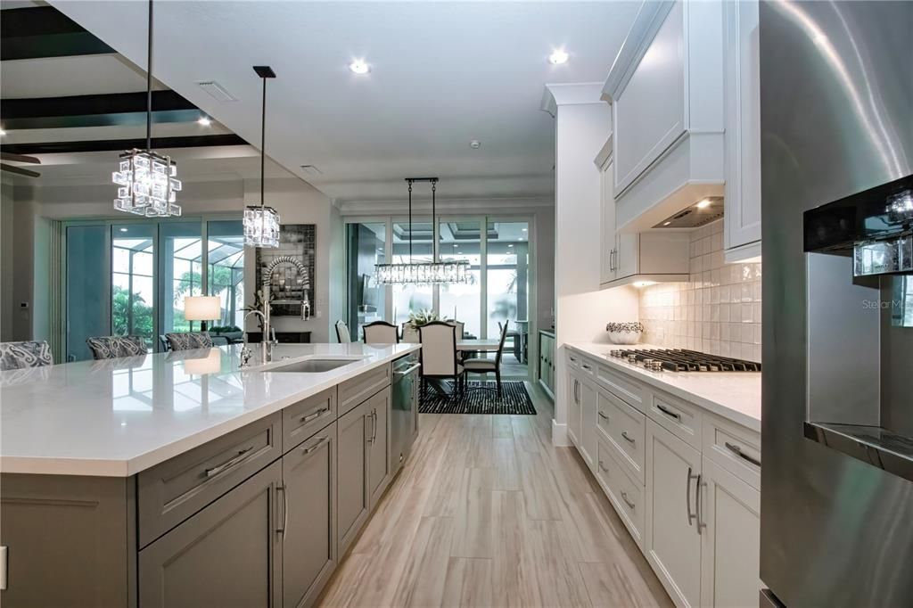 En Venta: $2,600,000 (3 camas, 4 baños, 3136 Pies cuadrados)