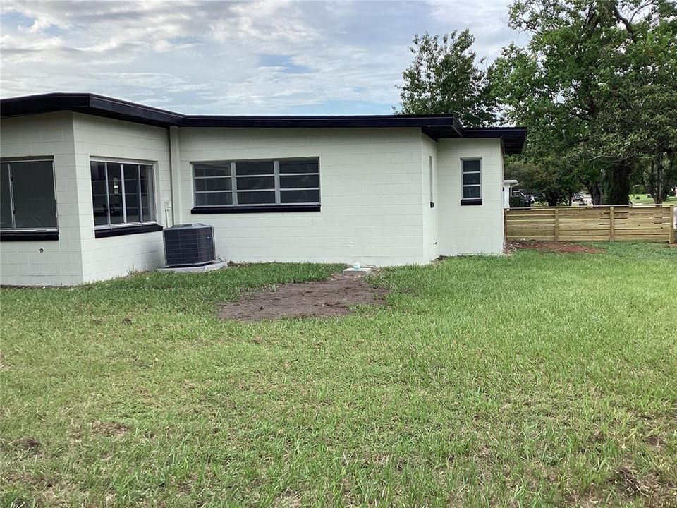 For Sale: $448,000 (3 beds, 2 baths, 1318 Square Feet)
