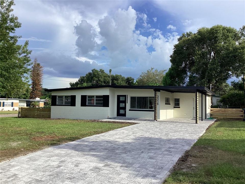 For Sale: $448,000 (3 beds, 2 baths, 1318 Square Feet)