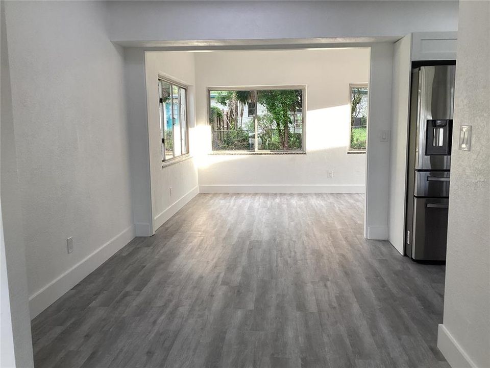 For Sale: $448,000 (3 beds, 2 baths, 1318 Square Feet)