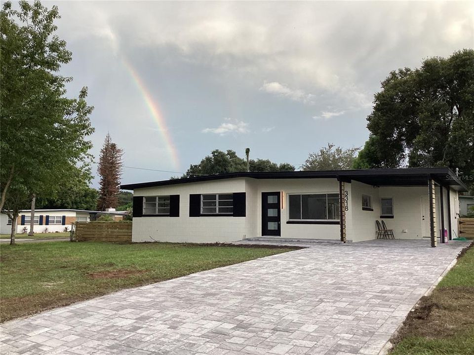 For Sale: $448,000 (3 beds, 2 baths, 1318 Square Feet)