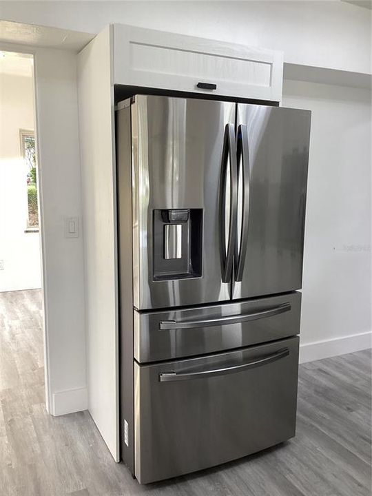 For Sale: $448,000 (3 beds, 2 baths, 1318 Square Feet)