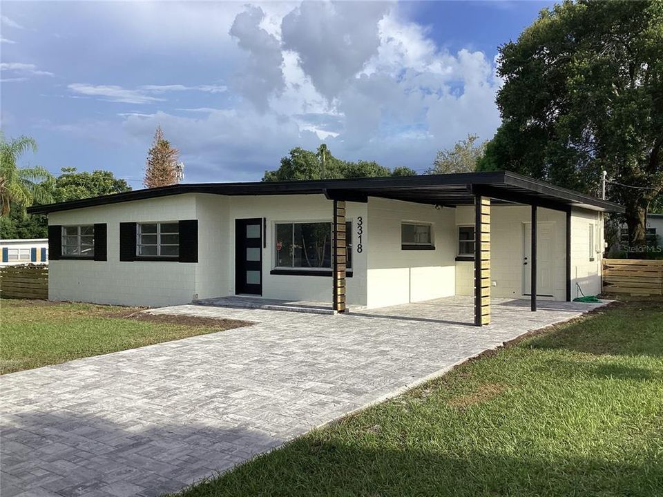 For Sale: $448,000 (3 beds, 2 baths, 1318 Square Feet)