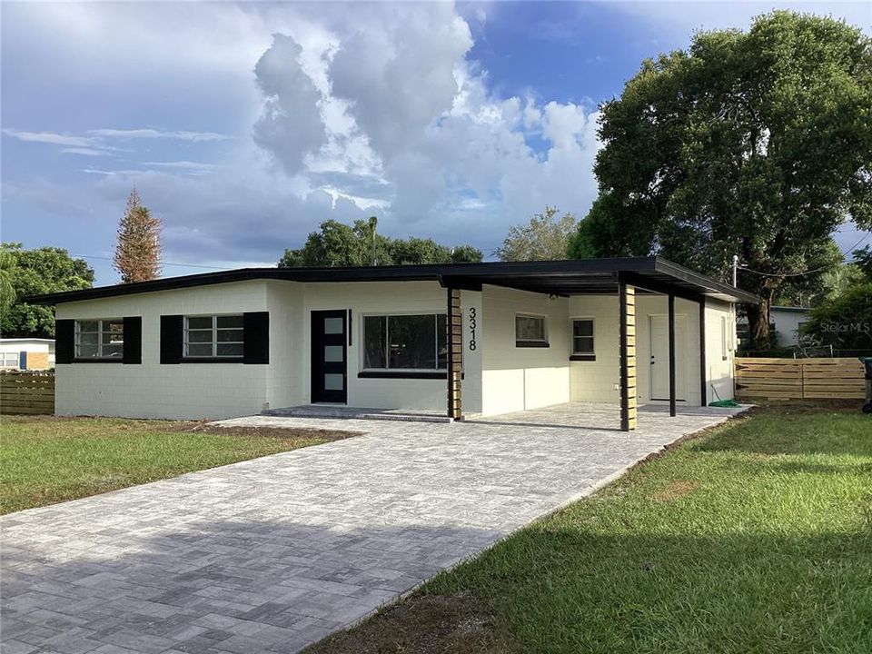 For Sale: $448,000 (3 beds, 2 baths, 1318 Square Feet)