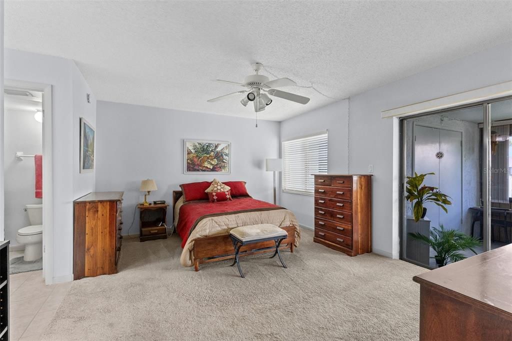 For Sale: $205,000 (3 beds, 2 baths, 1618 Square Feet)
