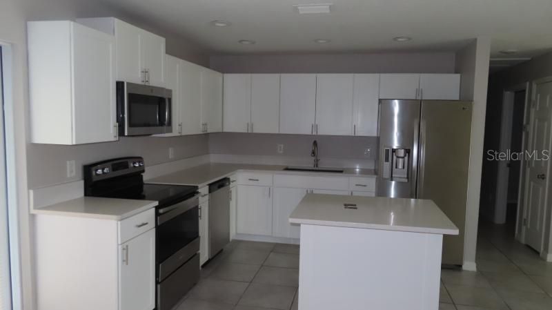 For Sale: $224,900 (4 beds, 2 baths, 1248 Square Feet)