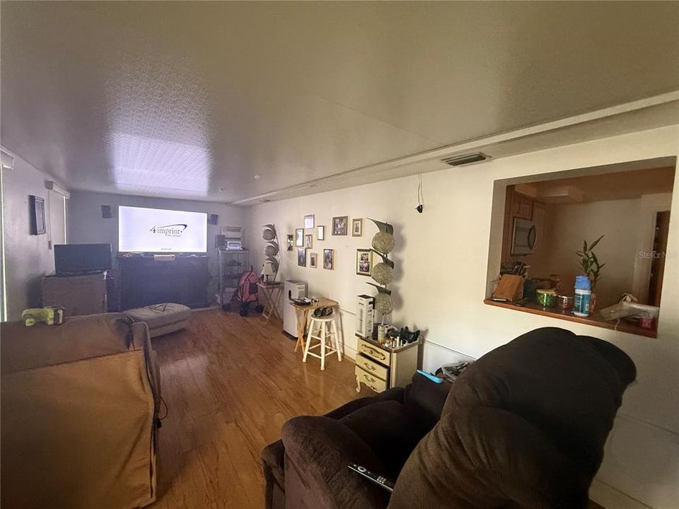 En Venta: $205,000 (2 camas, 1 baños, 968 Pies cuadrados)