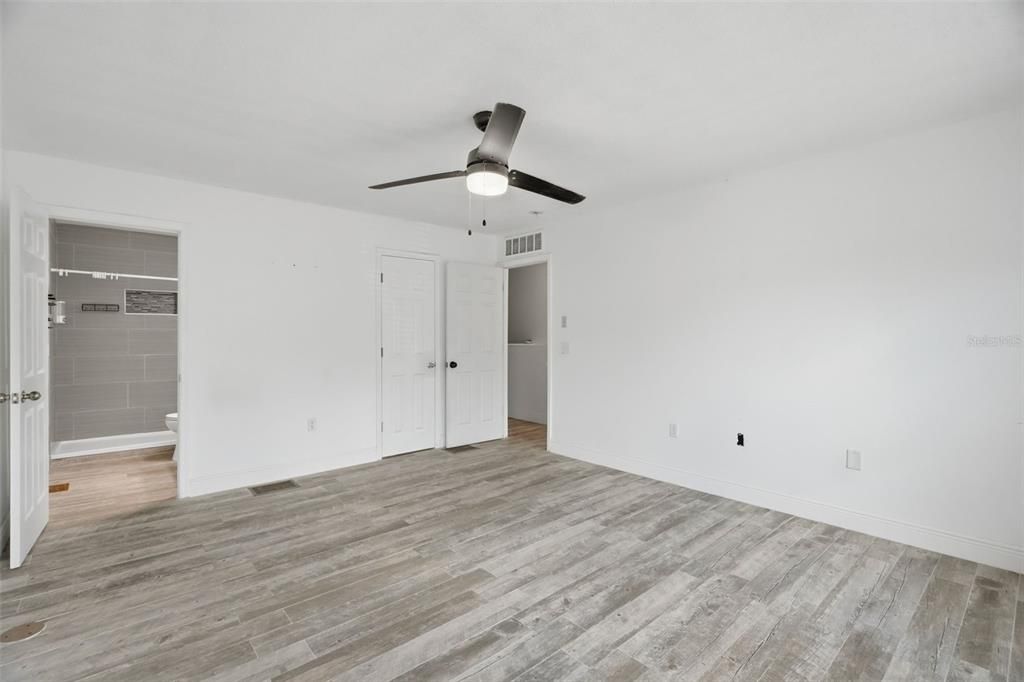 For Sale: $269,995 (3 beds, 2 baths, 1670 Square Feet)