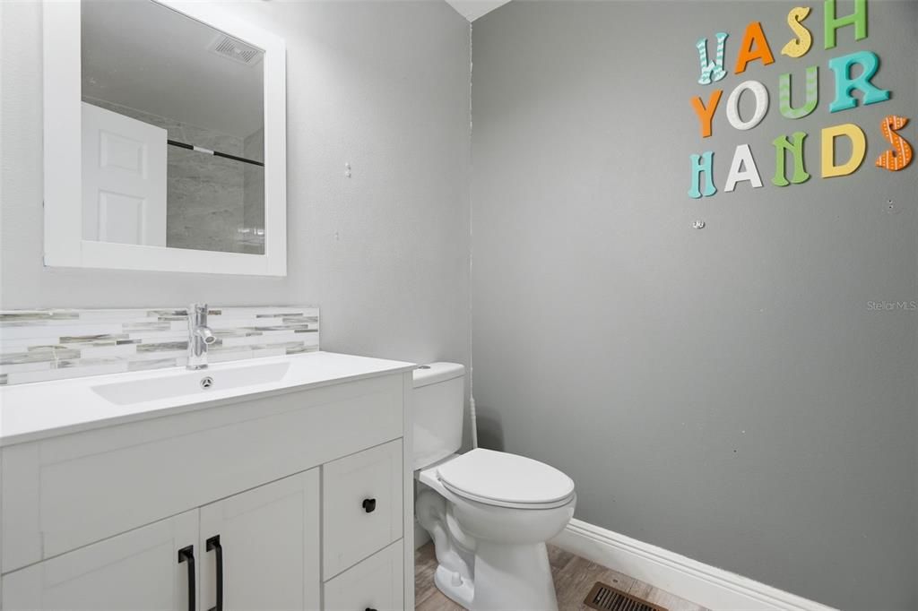 For Sale: $269,995 (3 beds, 2 baths, 1670 Square Feet)