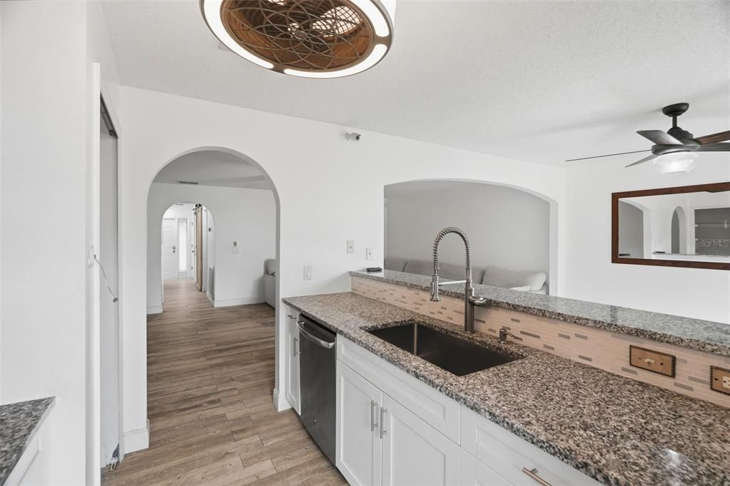 For Sale: $269,995 (3 beds, 2 baths, 1670 Square Feet)