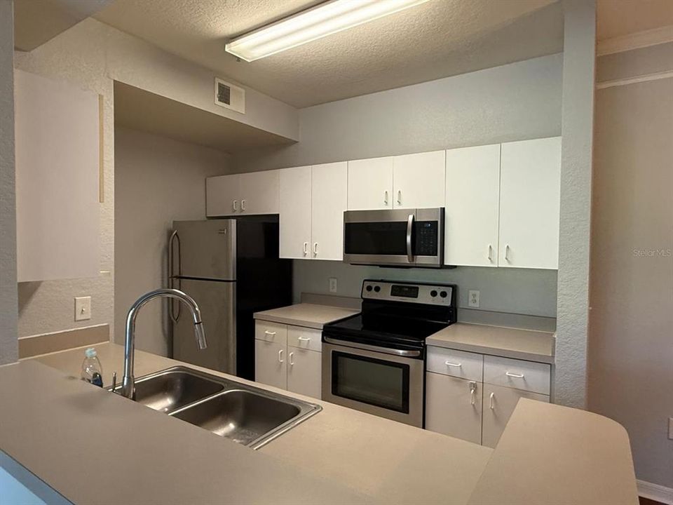 For Rent: $1,650 (2 beds, 2 baths, 1032 Square Feet)