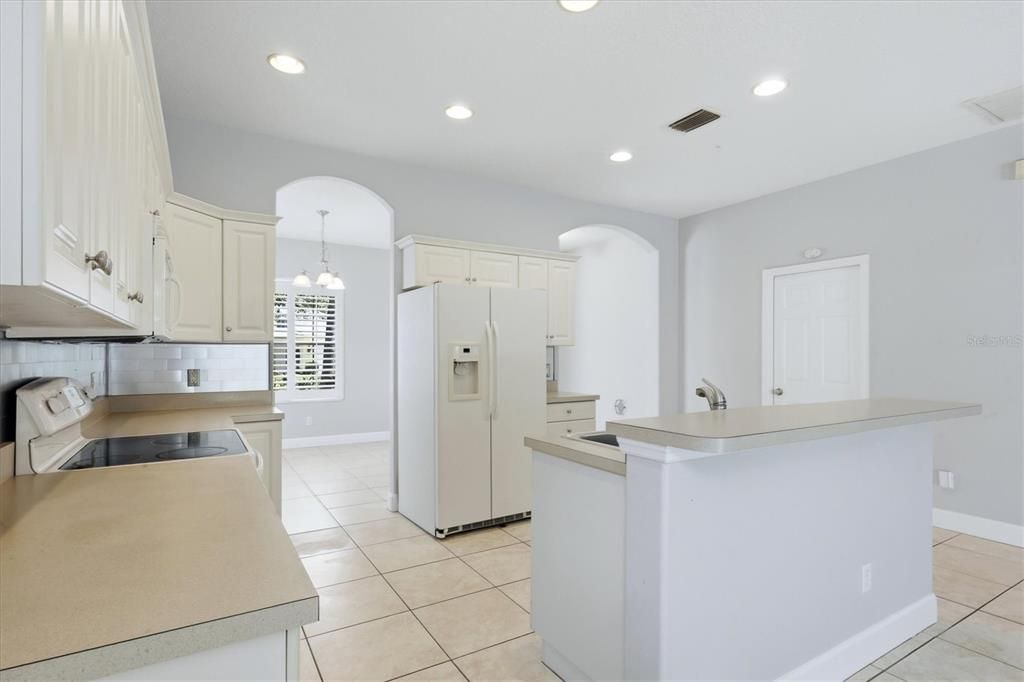 For Sale: $463,500 (3 beds, 2 baths, 1615 Square Feet)