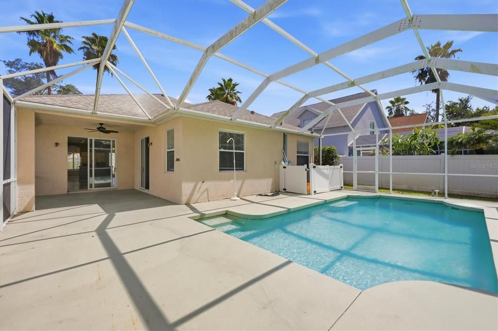 For Sale: $463,500 (3 beds, 2 baths, 1615 Square Feet)