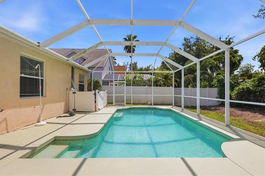 For Sale: $463,500 (3 beds, 2 baths, 1615 Square Feet)