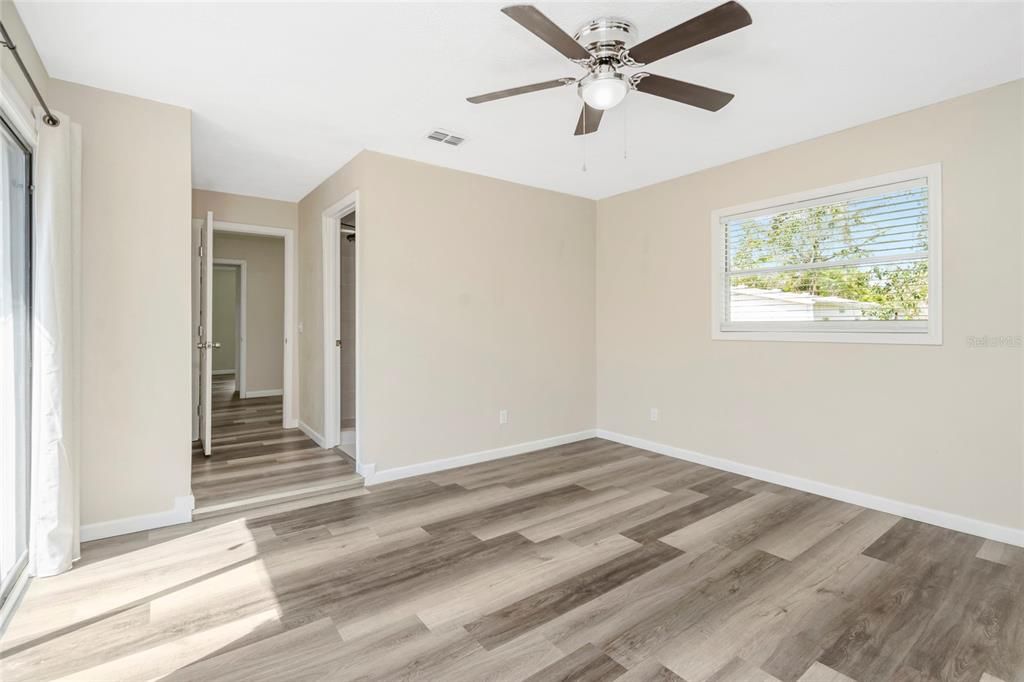 For Sale: $230,000 (2 beds, 2 baths, 1144 Square Feet)