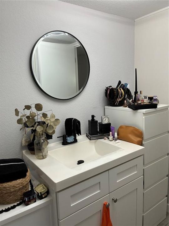 For Sale: $65,000 (1 beds, 1 baths, 480 Square Feet)