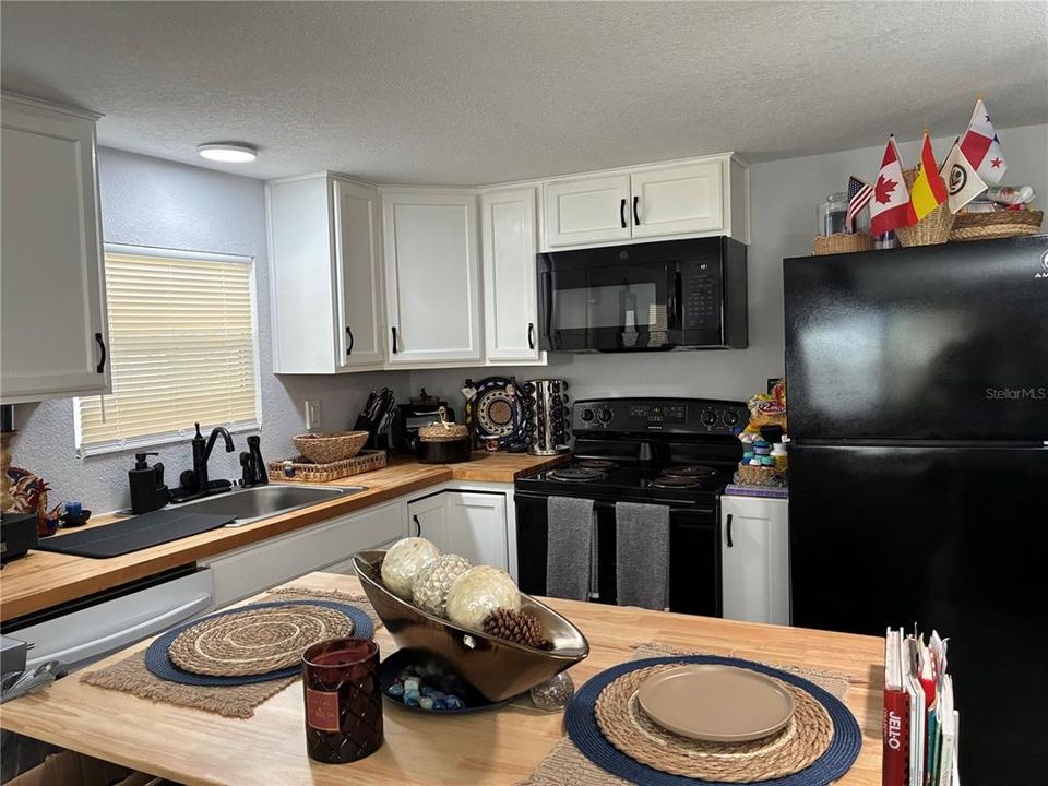For Sale: $65,000 (1 beds, 1 baths, 480 Square Feet)