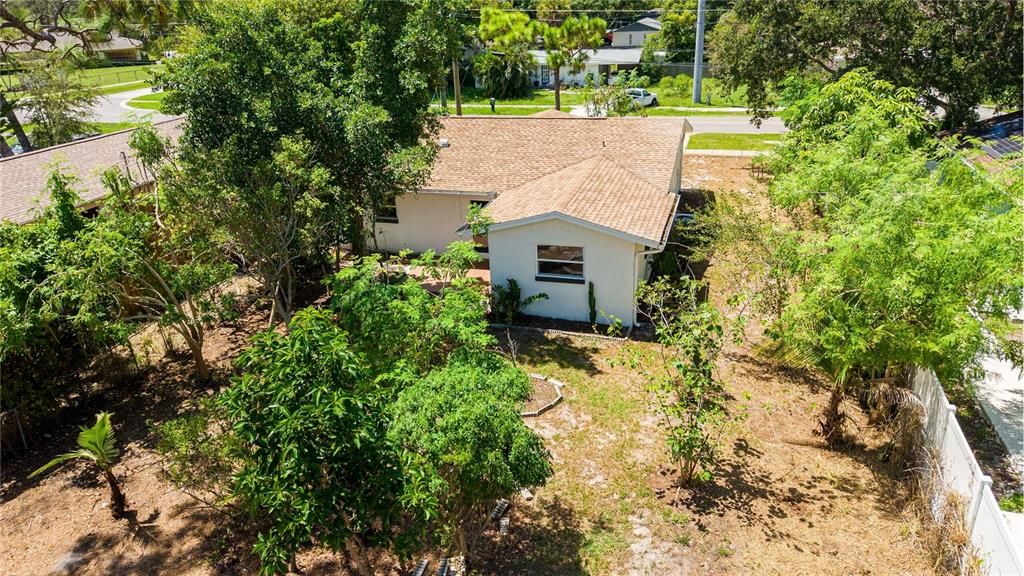 For Sale: $399,000 (4 beds, 3 baths, 1353 Square Feet)