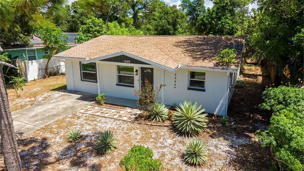 For Sale: $399,000 (4 beds, 3 baths, 1353 Square Feet)
