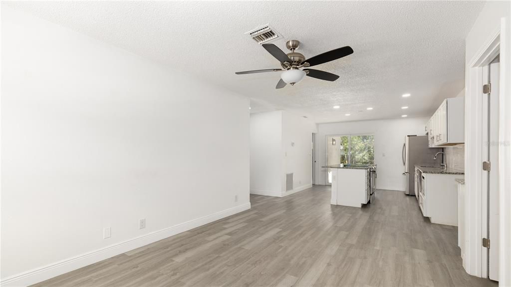 For Sale: $399,000 (4 beds, 3 baths, 1353 Square Feet)