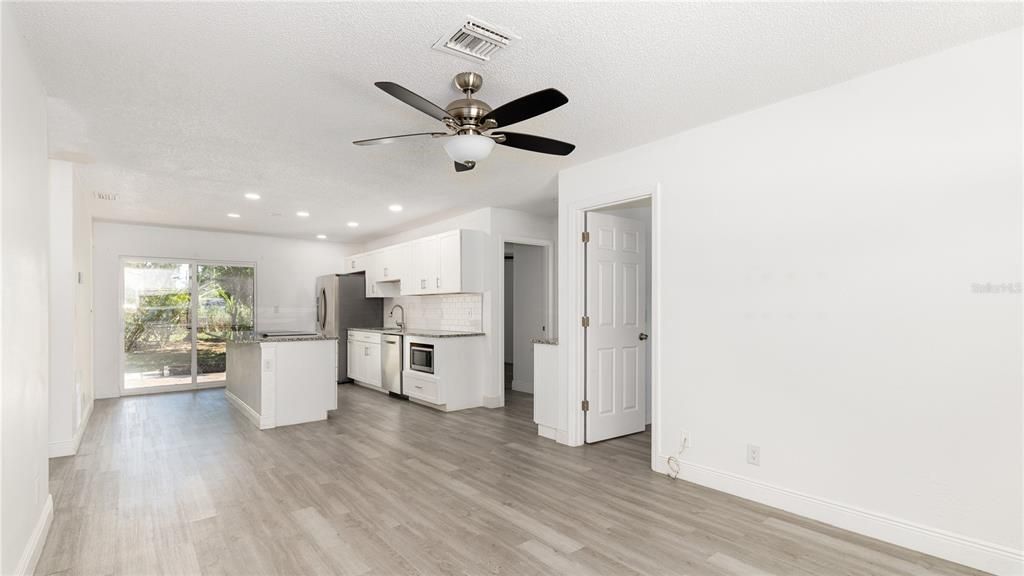 For Sale: $399,000 (4 beds, 3 baths, 1353 Square Feet)