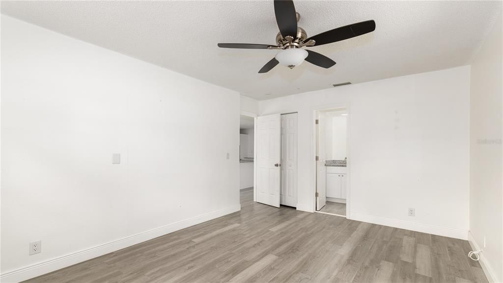 For Sale: $399,000 (4 beds, 3 baths, 1353 Square Feet)