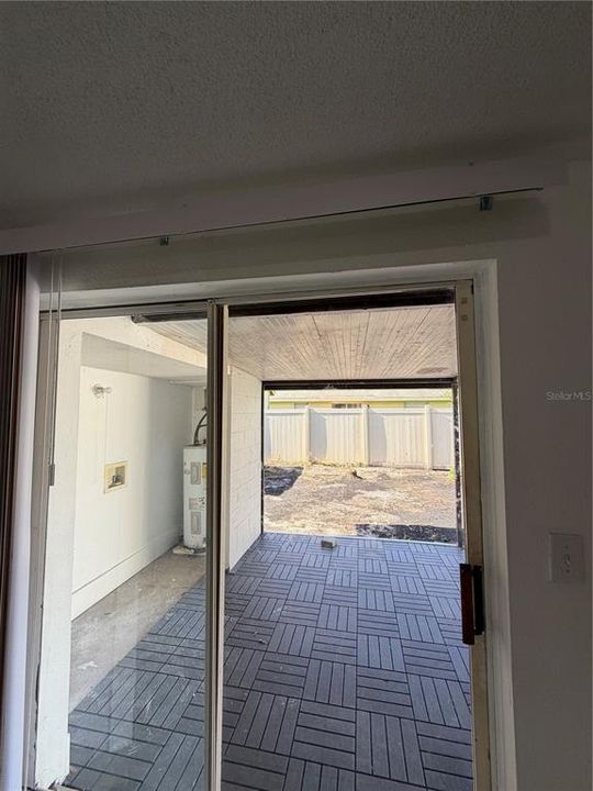 For Sale: $315,900 (3 beds, 2 baths, 1143 Square Feet)