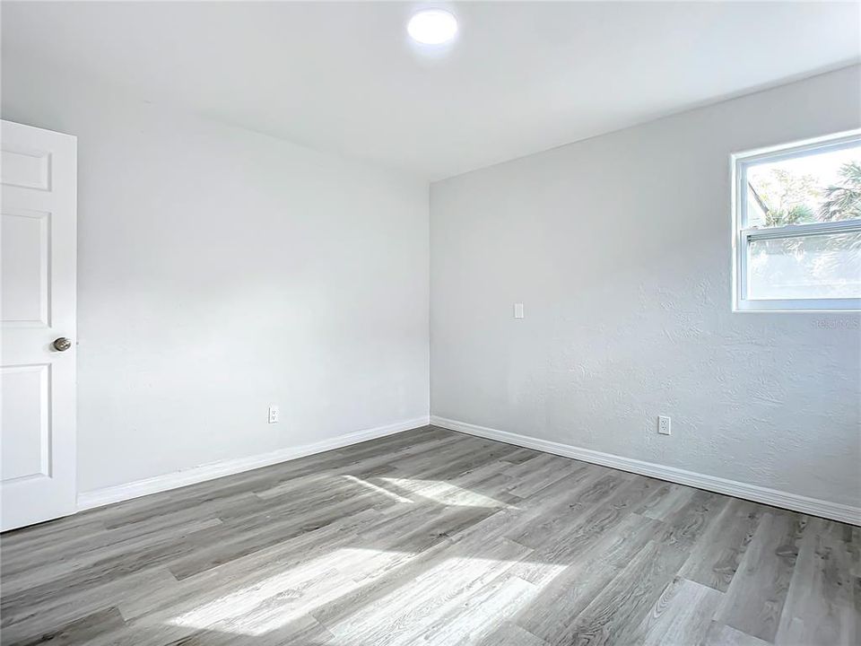 For Rent: $2,250 (4 beds, 2 baths, 1450 Square Feet)