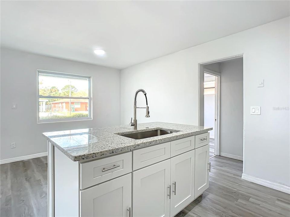 For Rent: $2,250 (4 beds, 2 baths, 1450 Square Feet)