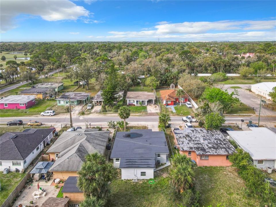For Rent: $2,250 (4 beds, 2 baths, 1450 Square Feet)