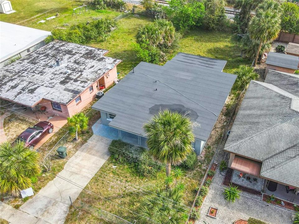 For Rent: $2,250 (4 beds, 2 baths, 1450 Square Feet)