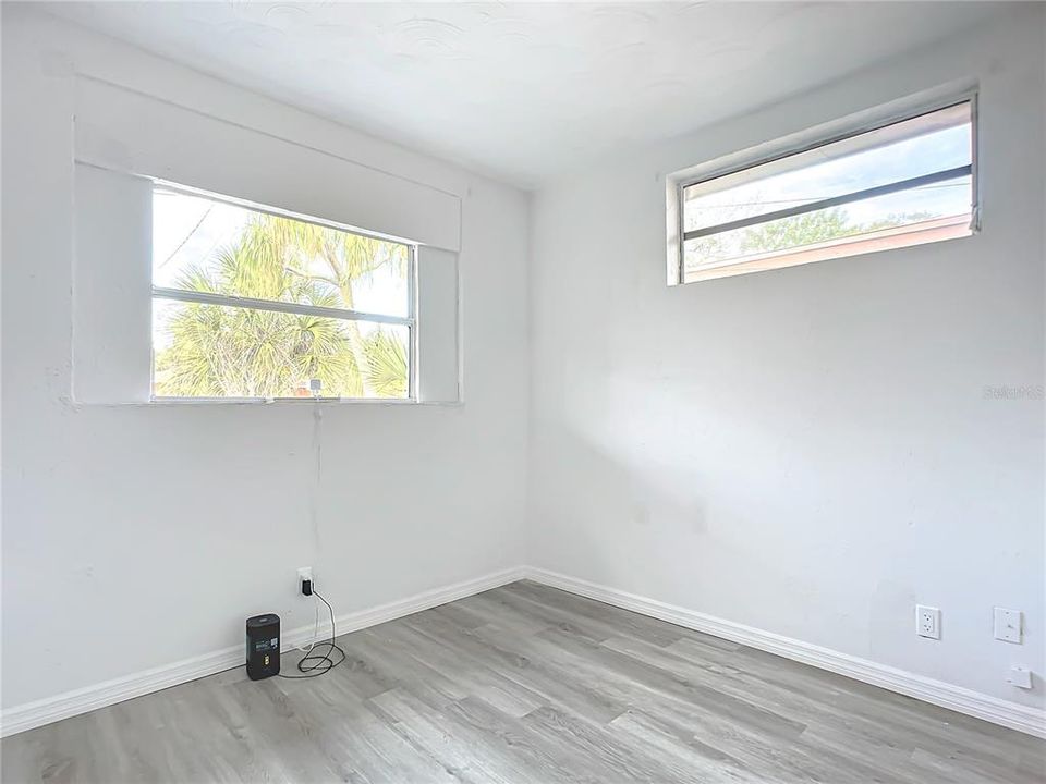 For Rent: $2,250 (4 beds, 2 baths, 1450 Square Feet)