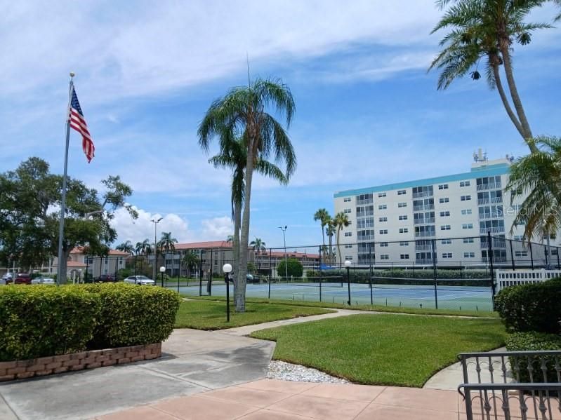 For Rent: $1,675 (1 beds, 1 baths, 860 Square Feet)