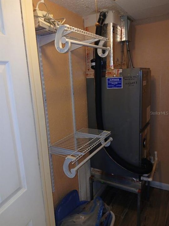 For Rent: $1,675 (1 beds, 1 baths, 860 Square Feet)