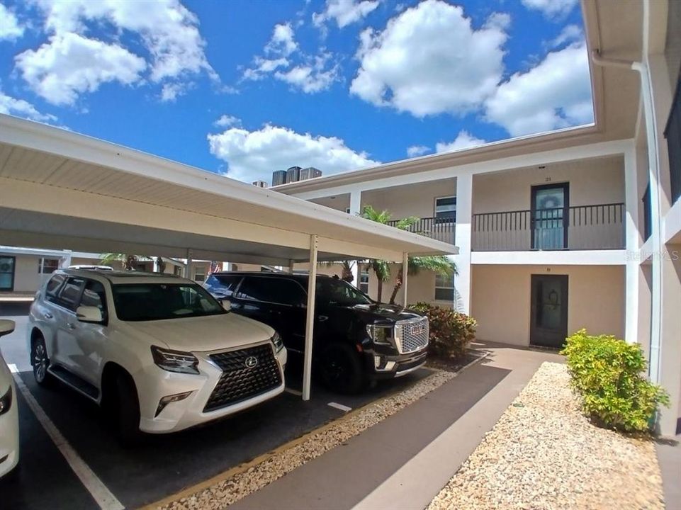 For Rent: $1,675 (1 beds, 1 baths, 860 Square Feet)