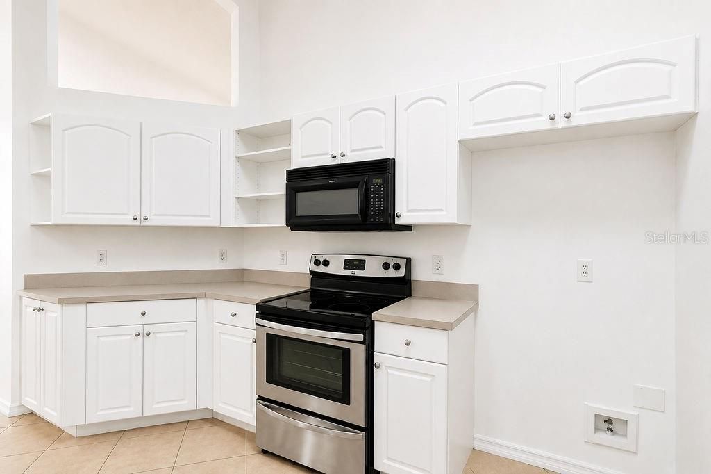 En Venta: $429,900 (4 camas, 3 baños, 2052 Pies cuadrados)