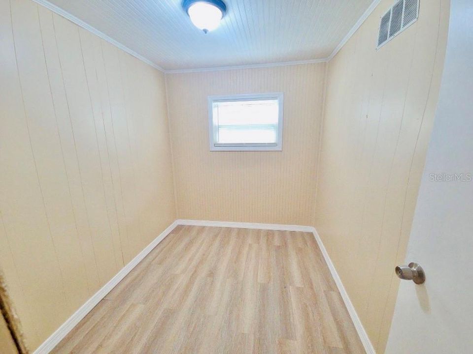 For Rent: $1,890 (1 beds, 1 baths, 838 Square Feet)
