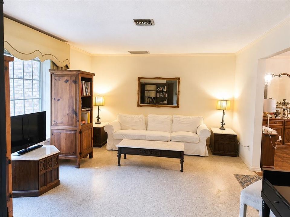 For Sale: $824,000 (5 beds, 3 baths, 4234 Square Feet)