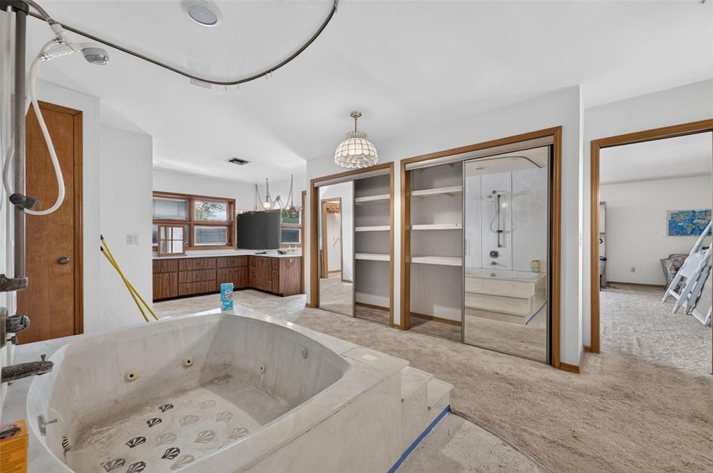 For Sale: $824,000 (5 beds, 3 baths, 4234 Square Feet)