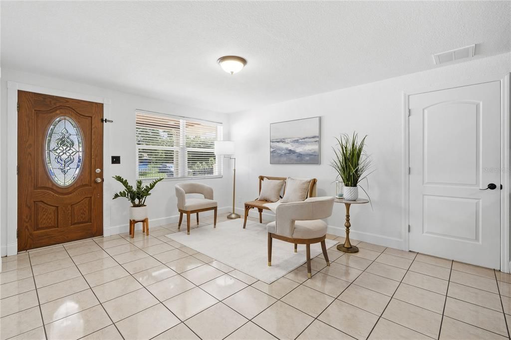 For Sale: $515,000 (4 beds, 2 baths, 1670 Square Feet)