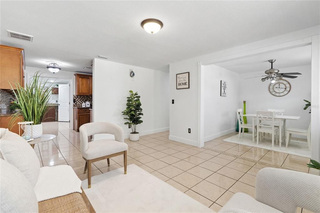 For Sale: $515,000 (4 beds, 2 baths, 1670 Square Feet)