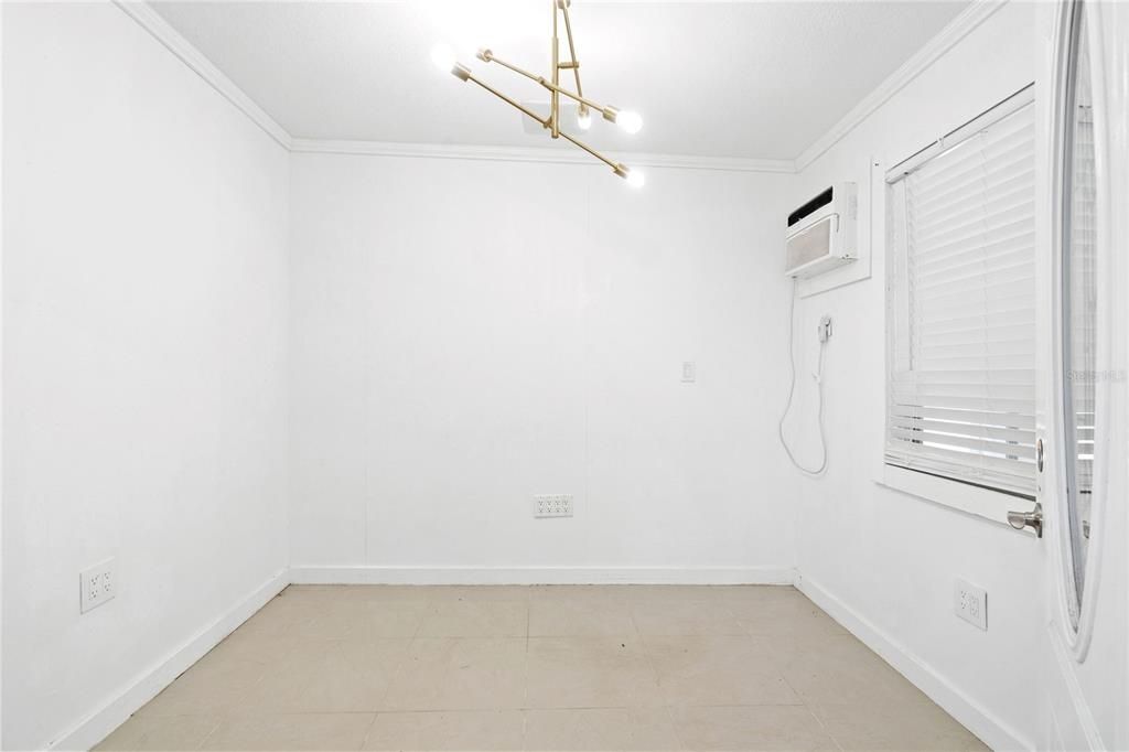 For Sale: $515,000 (4 beds, 2 baths, 1670 Square Feet)