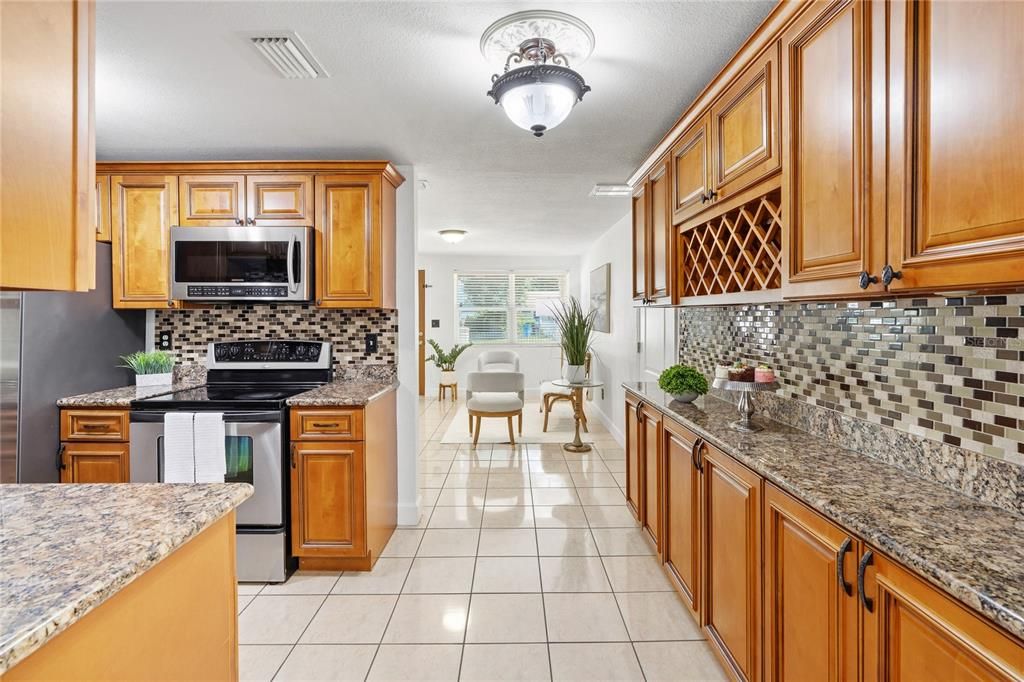 For Sale: $515,000 (4 beds, 2 baths, 1670 Square Feet)