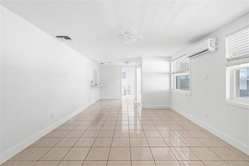 For Sale: $515,000 (4 beds, 2 baths, 1670 Square Feet)