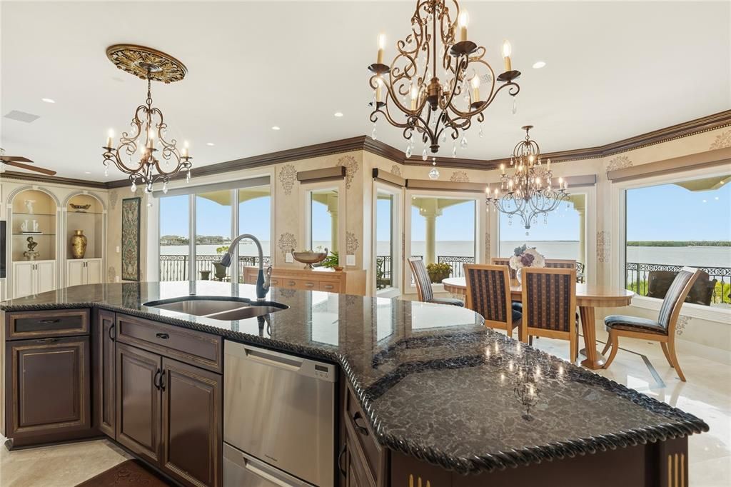 En Venta: $5,100,000 (6 camas, 5 baños, 6595 Pies cuadrados)